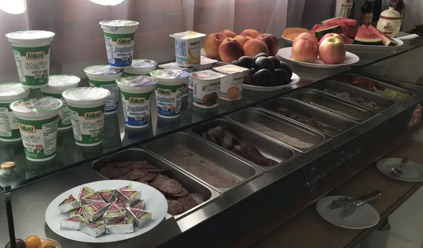 H�forr�s �d�l�- �s Lak�ssz�vetkezet Gyula - Augusztus 20. (min. 2 �j)