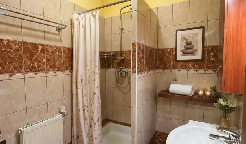 HoldLux Apartmanok S�rv�r - Augusztus 20. (min. 3 �j)