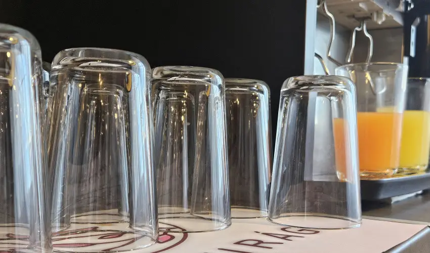 Holdvirg Hotel Srvr - Augusztus 20.