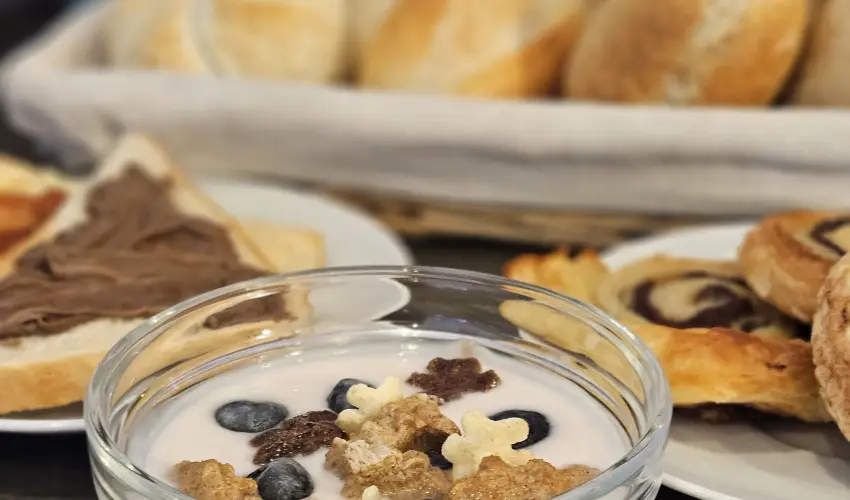 Holdvirg Hotel Srvr - Augusztus 20.