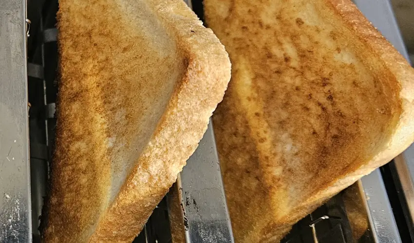 Holdvirg Hotel Srvr - Augusztus 20.