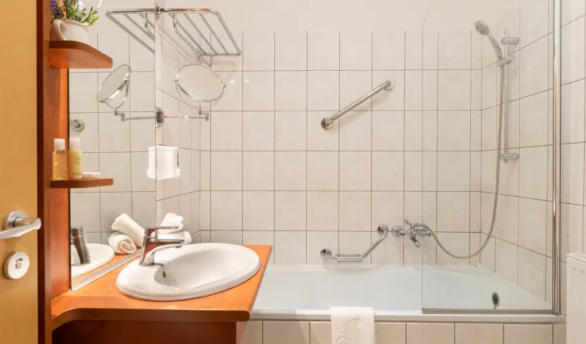 Holdvirg Hotel Srvr - Augusztus 20.