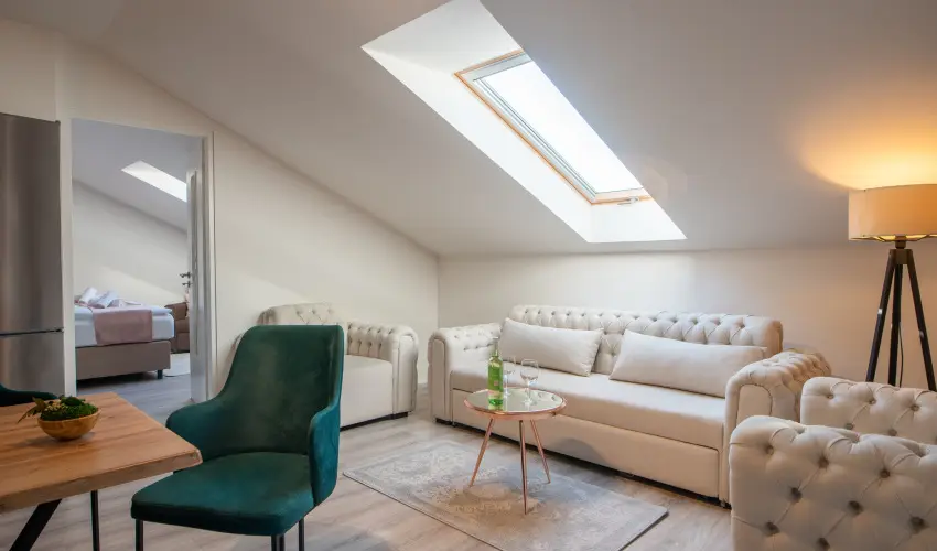 Holdvirg Hotel Srvr - Augusztus 20.