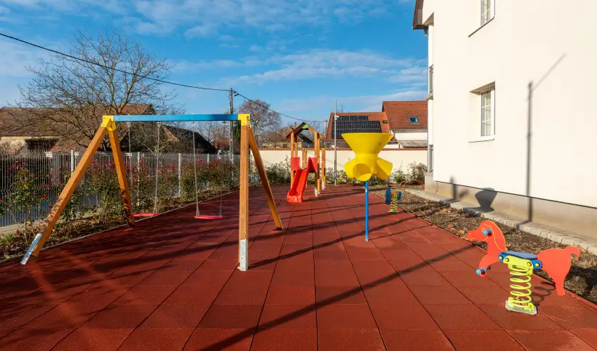 Holdvirg Hotel Srvr - Augusztus 20.