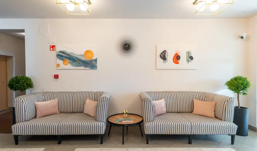 Holdvirg Hotel Srvr - Augusztus 20.