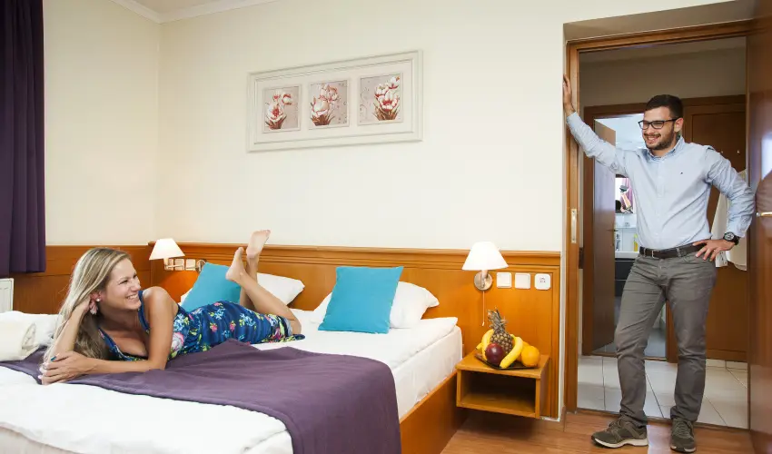 Holiday Club Apartman Hotel H�v�z H�v�z - Augusztus 20. (min. 2 �j)