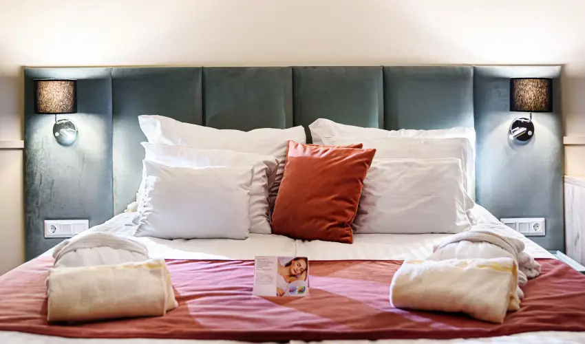 Holiday Club Apartman Hotel H�v�z H�v�z - Augusztus 20. (min. 2 �j)