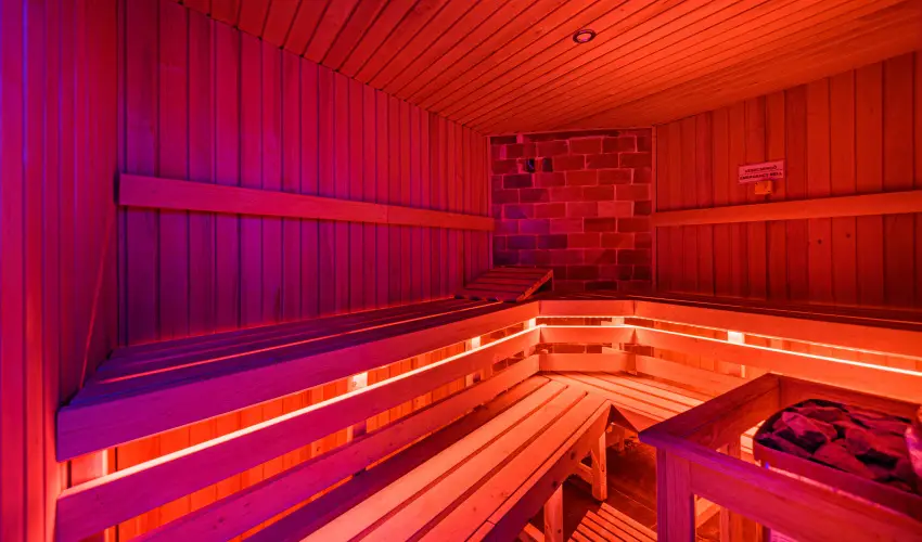 Holiday Club Apartman Hotel H�v�z H�v�z - Augusztus 20. (min. 2 �j)