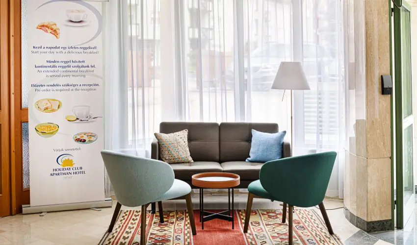 Holiday Club Apartman Hotel H�v�z H�v�z - Augusztus 20. (min. 2 �j)