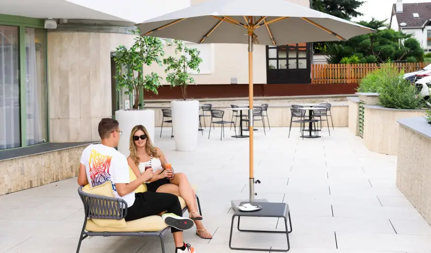 Holiday Club Apartman Hotel H�v�z H�v�z - Augusztus 20. (min. 2 �j)