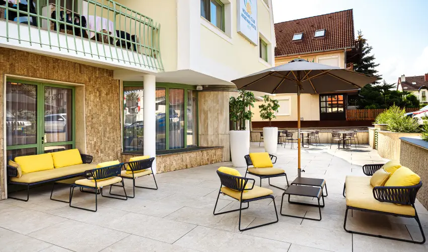 Holiday Club Apartman Hotel H�v�z H�v�z - Augusztus 20. (min. 2 �j)