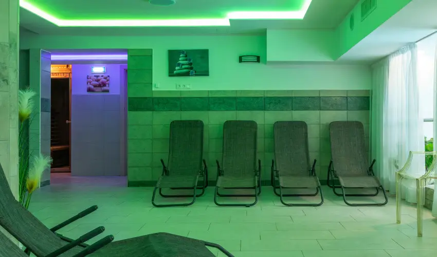 Holiday Club Apartman Hotel H�v�z H�v�z - Augusztus 20. (min. 2 �j)