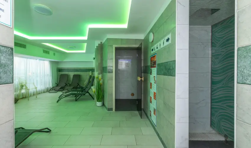 Holiday Club Apartman Hotel H�v�z H�v�z - Augusztus 20. (min. 2 �j)