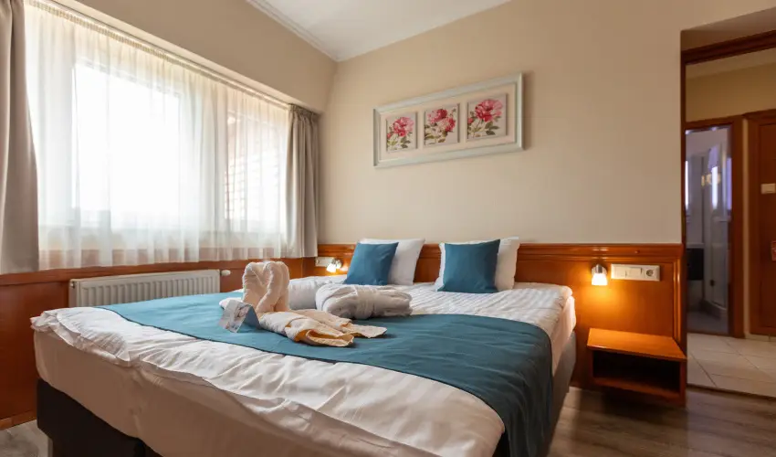 Holiday Club Apartman Hotel H�v�z H�v�z - Augusztus 20. (min. 2 �j)