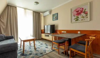 Holiday Club Apartman Hotel H�v�z H�v�z