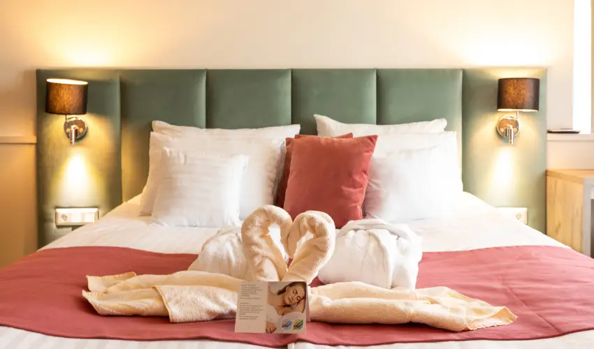 Holiday Club Apartman Hotel H�v�z H�v�z - Augusztus 20. (min. 2 �j)