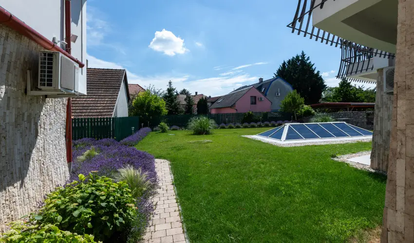 Holiday Club Apartman Hotel H�v�z H�v�z - Augusztus 20. (min. 2 �j)