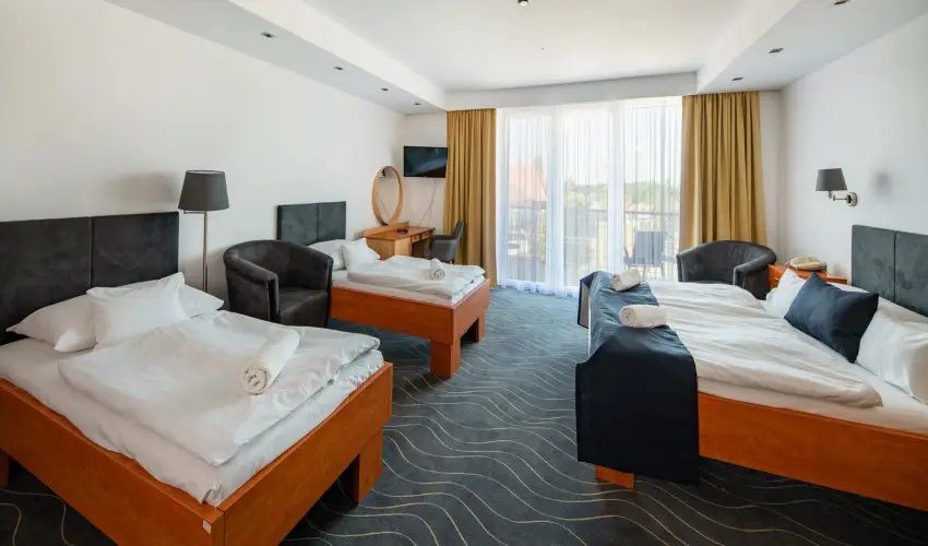 Holiday Resorts Balatonszrsz - Augusztus 20. (min. 2 j)