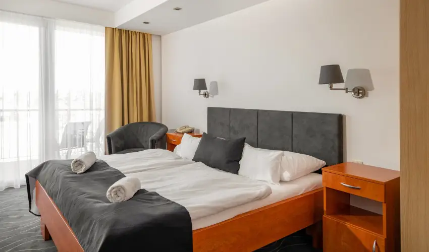 Holiday Resorts Balatonszrsz - Augusztus 20. (min. 2 j)