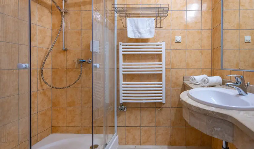 Holiday Resorts Balatonszrsz - Augusztus 20. (min. 2 j)