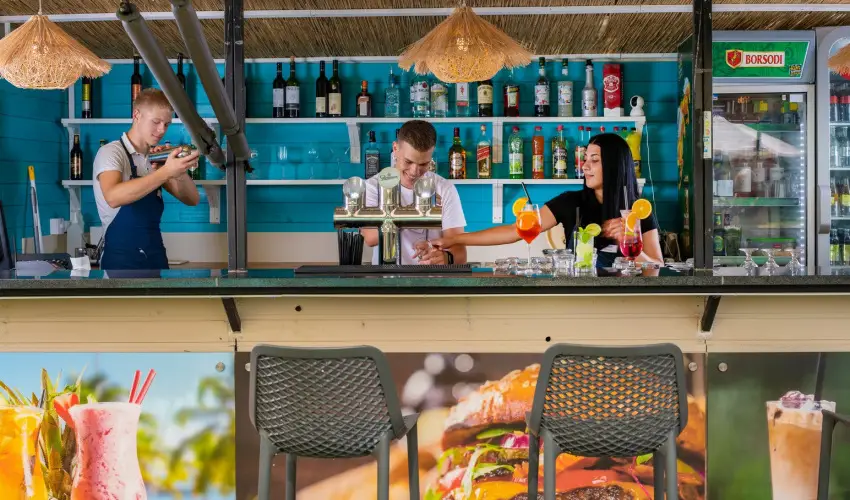 Holiday Resorts Balatonszrsz - Augusztus 20. (min. 2 j)