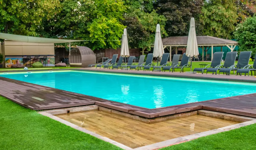 Holiday Resorts Balatonszrsz - Augusztus 20. (min. 2 j)