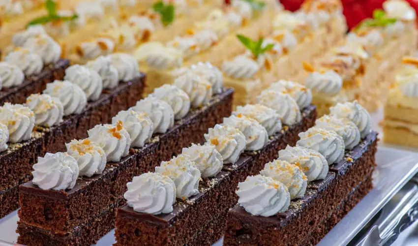 Holiday Resorts Balatonszrsz - Augusztus 20. (min. 2 j)