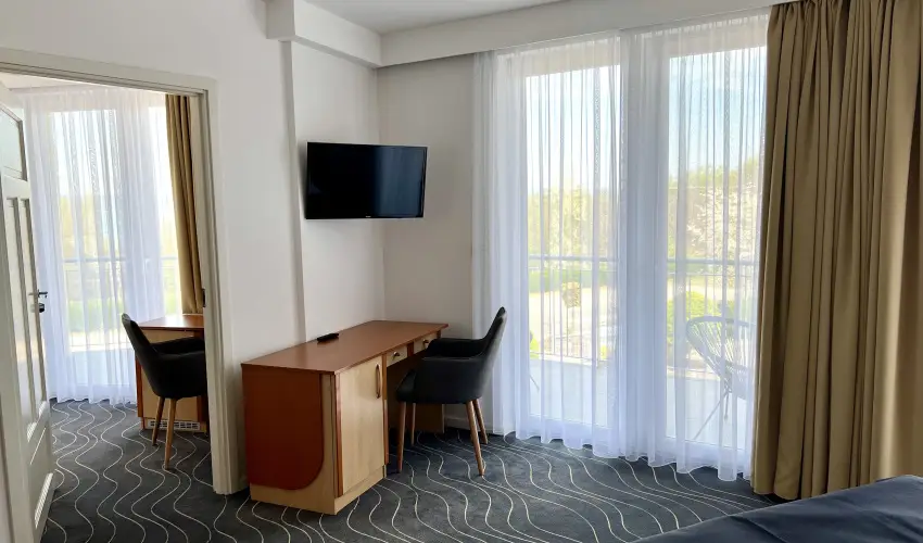 Holiday Resorts Balatonszrsz - Augusztus 20. (min. 2 j)