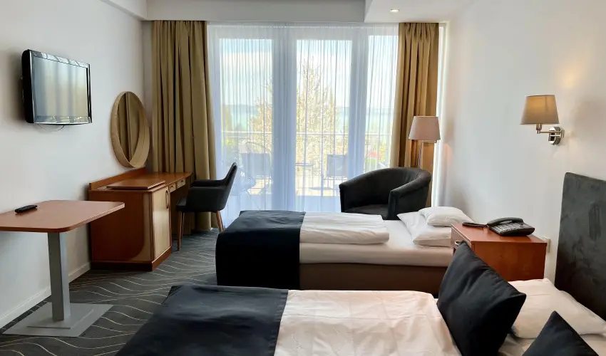 Holiday Resorts Balatonszrsz - Augusztus 20. (min. 2 j)