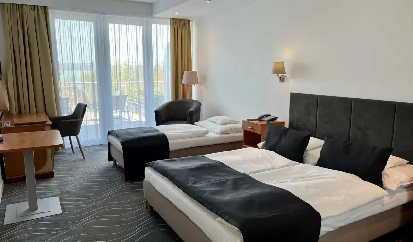 Holiday Resorts Balatonszrsz - Augusztus 20. (min. 2 j)