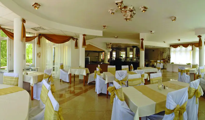 Hotel Aphrodite Zalakaros - Augusztus 20. (min. 3 �j)