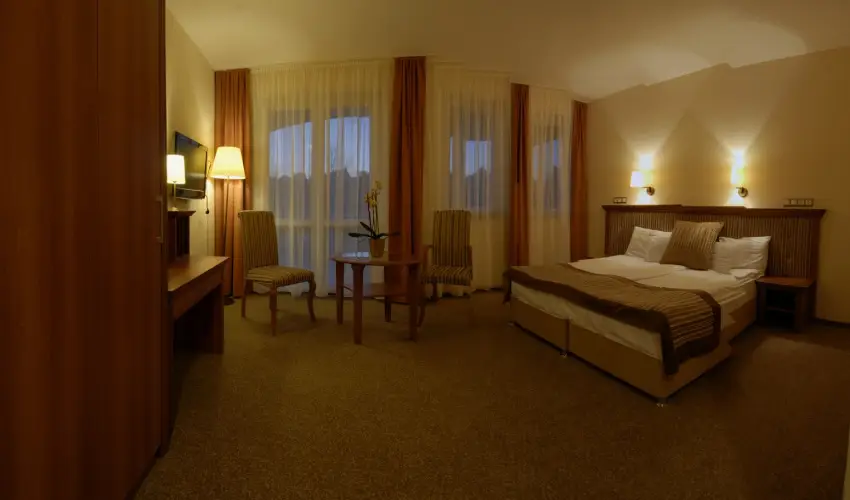 Hotel Aphrodite Zalakaros - Augusztus 20. (min. 3 �j)