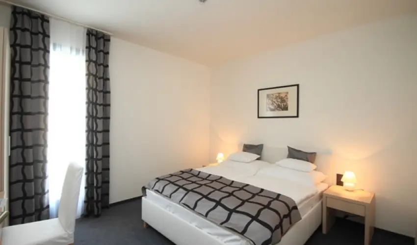 Hotel Arkadia P�cs - Augusztus 20. 