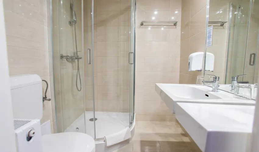 Hotel rpd Tatabnya - Augusztus 20.