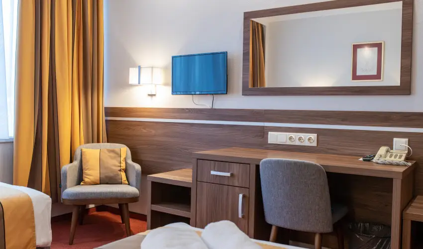 Hotel rpd Tatabnya - Augusztus 20.