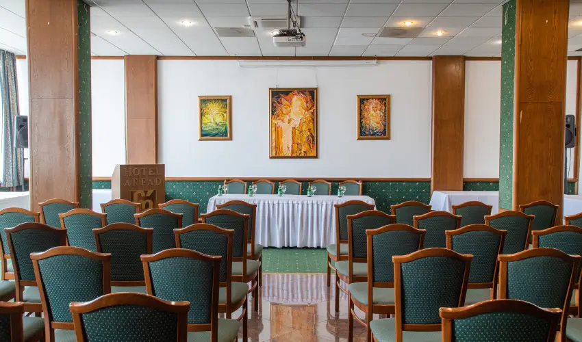 Hotel rpd Tatabnya - Augusztus 20.