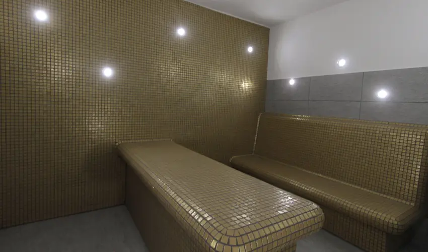 Hotel Aurum Family Hajdszoboszl - Augusztus 20. (min. 3 j)