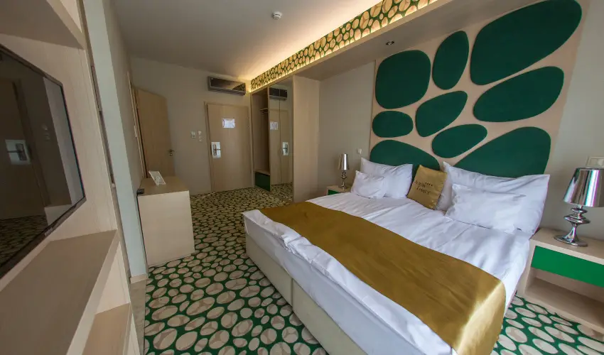 Hotel Aurum Family Hajdszoboszl - Augusztus 20. (min. 3 j)