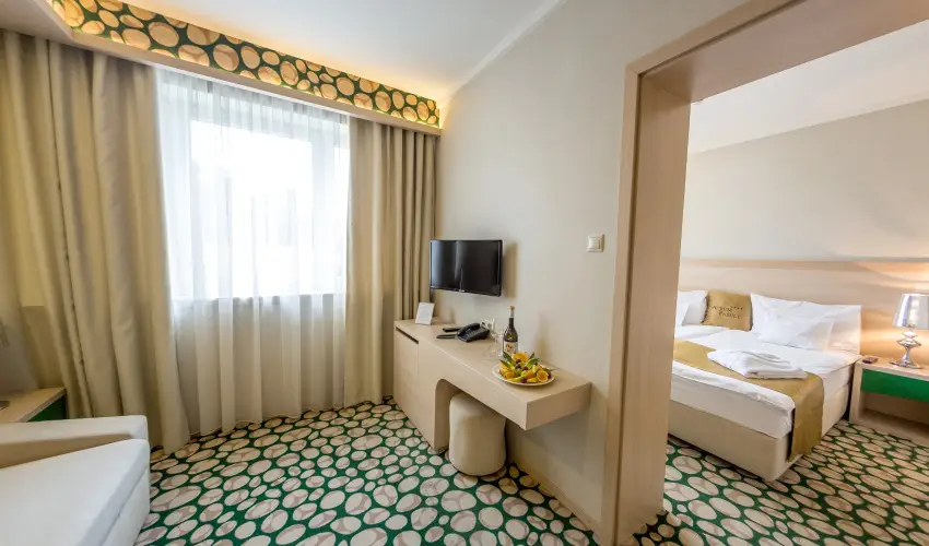 Hotel Aurum Family Hajdszoboszl - Augusztus 20. (min. 3 j)