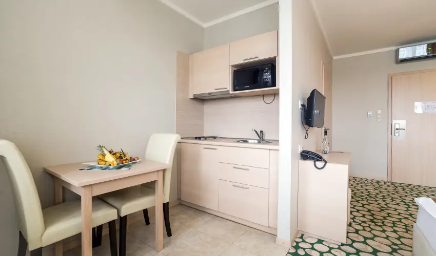 Hotel Aurum Family Hajdszoboszl - Augusztus 20. (min. 3 j)