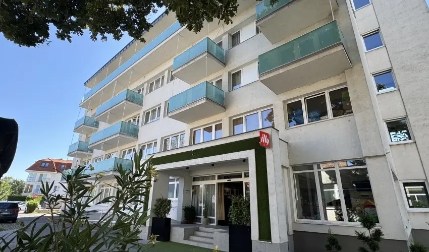 Hotel Aurum Family Hajdszoboszl - Augusztus 20. (min. 3 j)