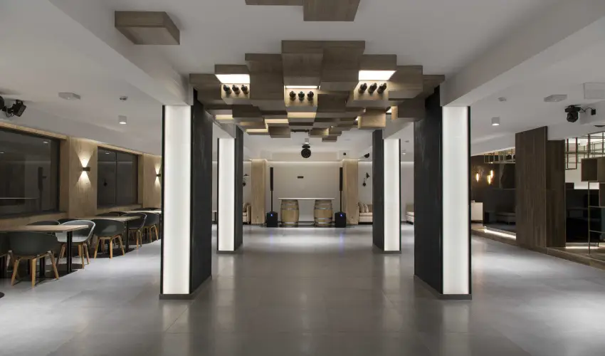 Avar Hotel M�traf�red - Augusztus 20.