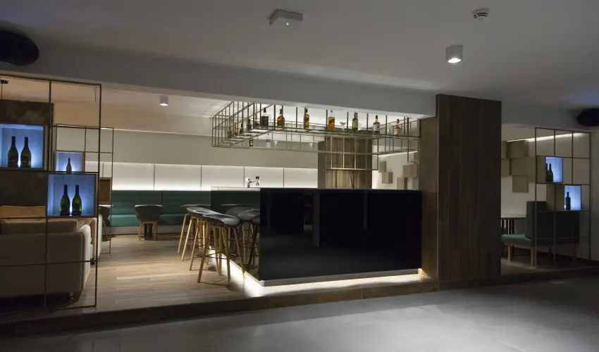 Avar Hotel M�traf�red - Augusztus 20.