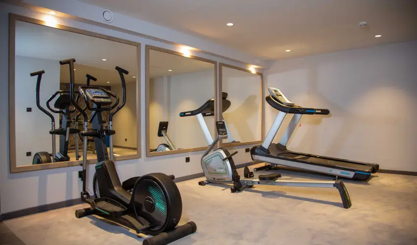 Avar Hotel M�traf�red - Augusztus 20.