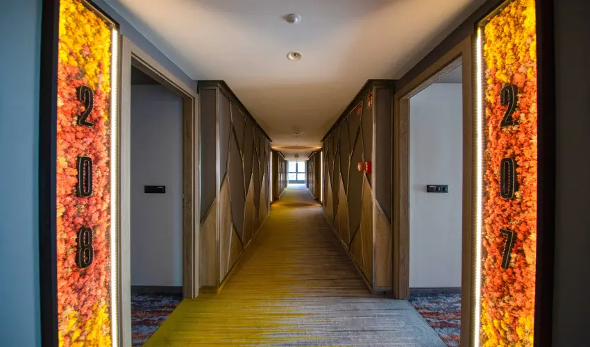 Avar Hotel M�traf�red - Augusztus 20.