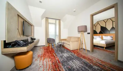 Avar Hotel M�traf�red