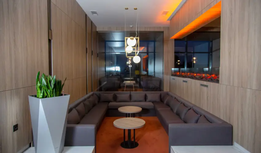 Avar Hotel M�traf�red - Augusztus 20.