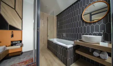 Avar Hotel M�traf�red