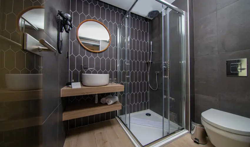 Avar Hotel M�traf�red - Augusztus 20.