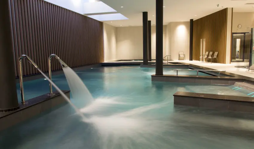 Avar Hotel M�traf�red - Augusztus 20.